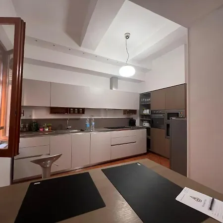 Palazzetto San Giovanni - In Front Of The Baptistry