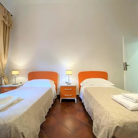 Palazzetto San Giovanni - In Front Of The Baptistry *