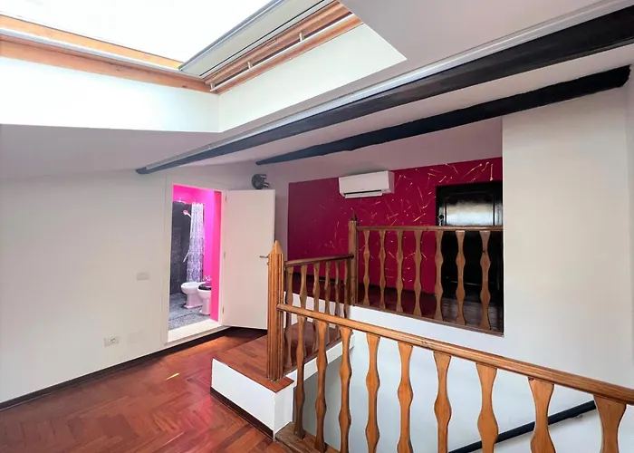 Palazzetto San Giovanni - In Front Of The Baptistry * Sienne