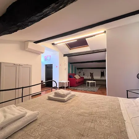 Daire Palazzetto San Giovanni - In Front Of The Baptistry Siena