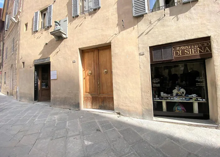 Palazzetto San Giovanni - In Front Of The Baptistry *